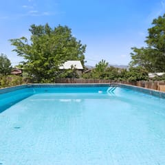 Rare Pool and Hot Tub Home - Family and Pet Friendly!