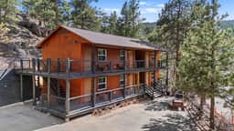 Cabin 19- King Studio! Gorgeous views! Hotel Style - Image 4