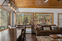 Cabin 3- Cozy, updated cabin 5 min to RMNP - Image 3