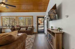 Cabin 3- Cozy, updated cabin 5 min to RMNP - Image 2