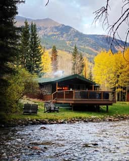 Cozy Creekside Getaway! - Image 2