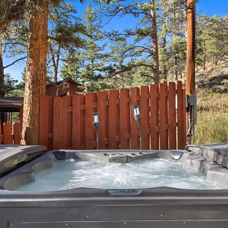 Cabin 6- Private Hot Tub 5 Min to RMNP