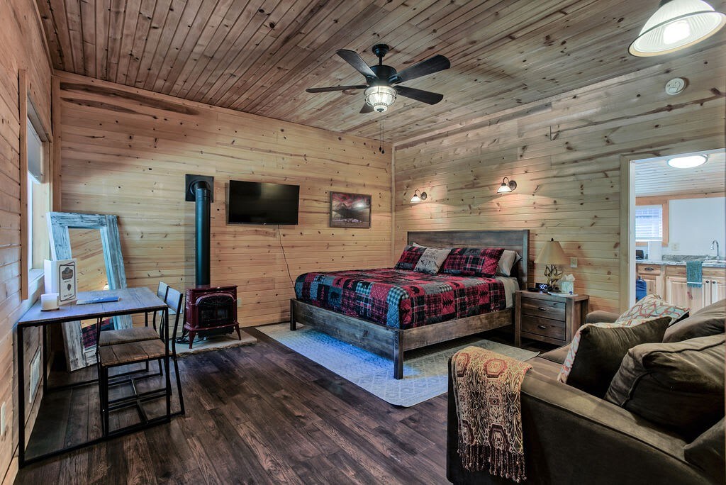 Aspen cabin interior at Riverside