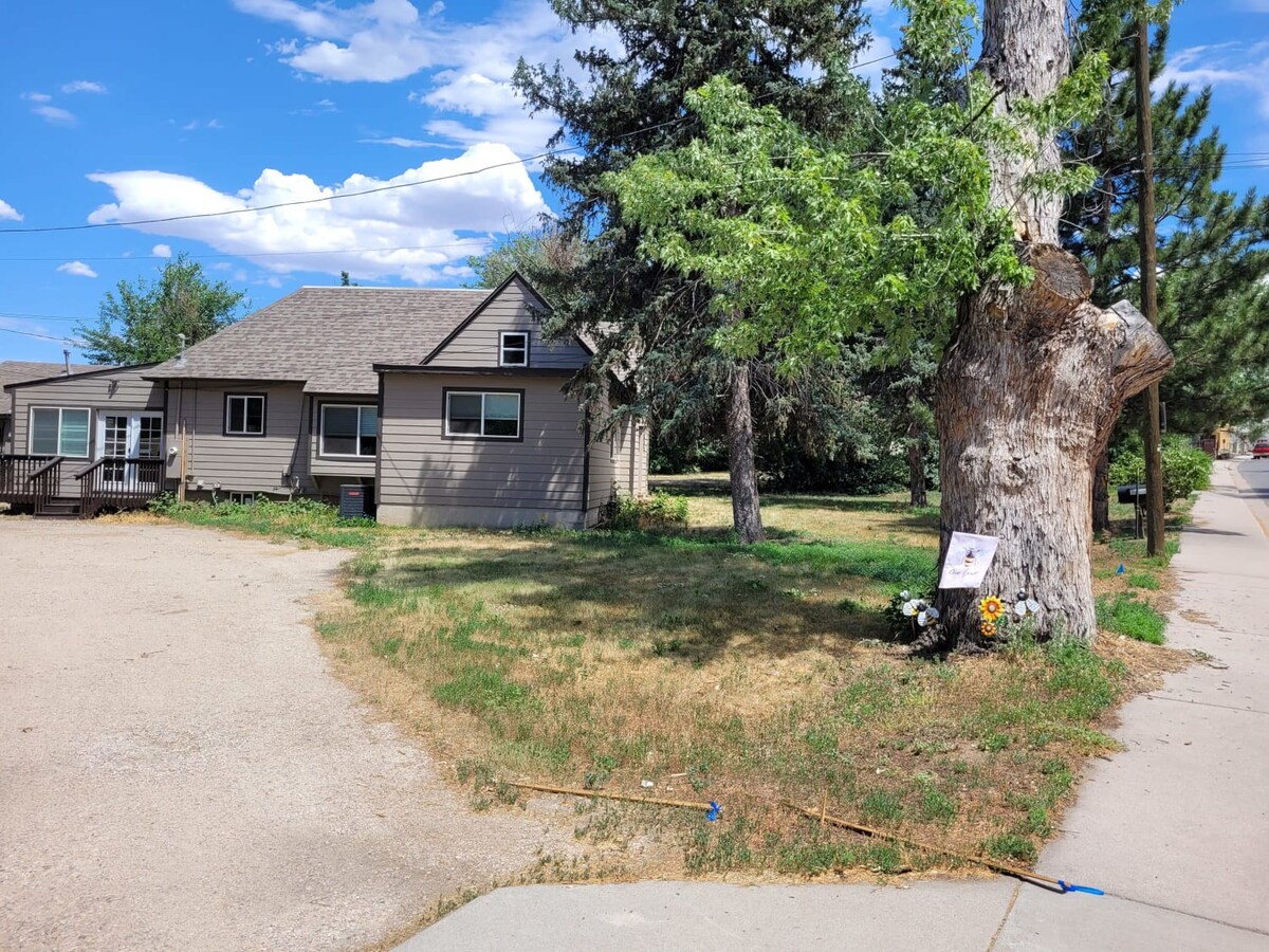 cozy house property for short-term rental in Denver